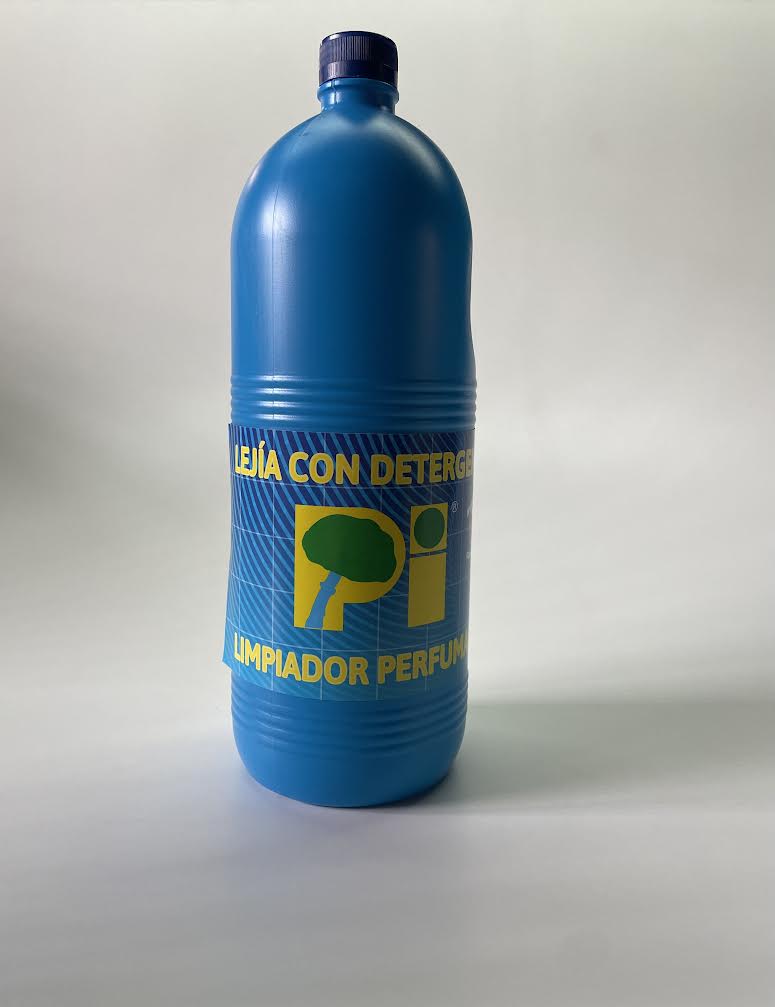 Lejía con detergente